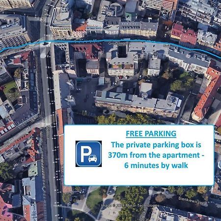 Design Apt In Old Town-Free Parking-Balcony براتسيلافا المظهر الخارجي الصورة