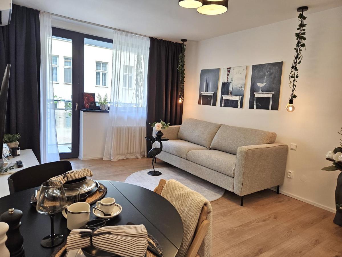 Design Apt In Old Town-Free Parking-Balcony براتسيلافا المظهر الخارجي الصورة
