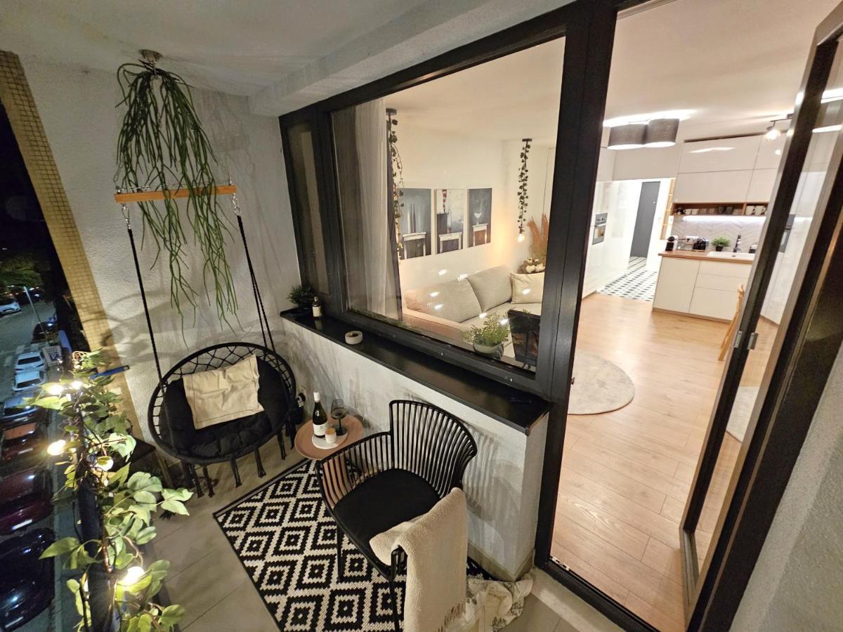 Design Apt In Old Town-Free Parking-Balcony براتسيلافا المظهر الخارجي الصورة